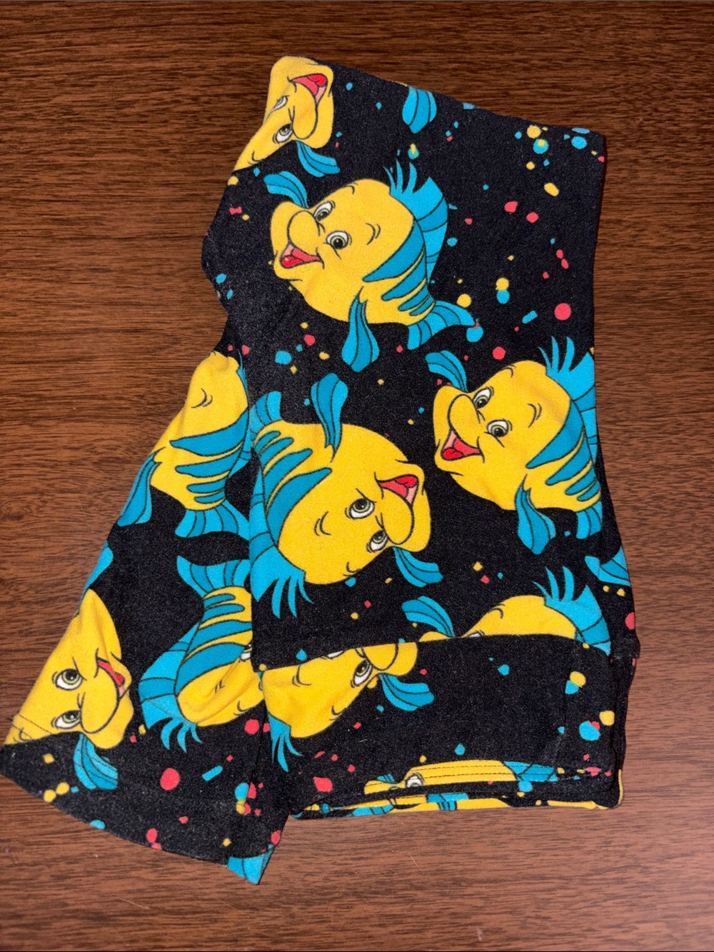 Yellow & Blue Flounder LuLaRoe Leggings size s/m